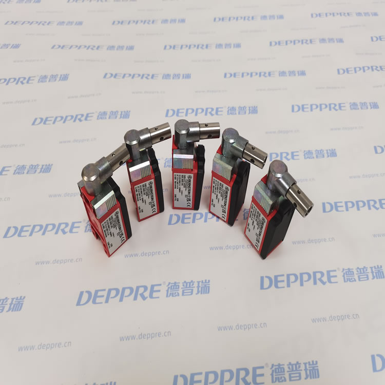 1739785692753240.jpg Bernstein_IN65-U1Z-AHDB_001.jpg